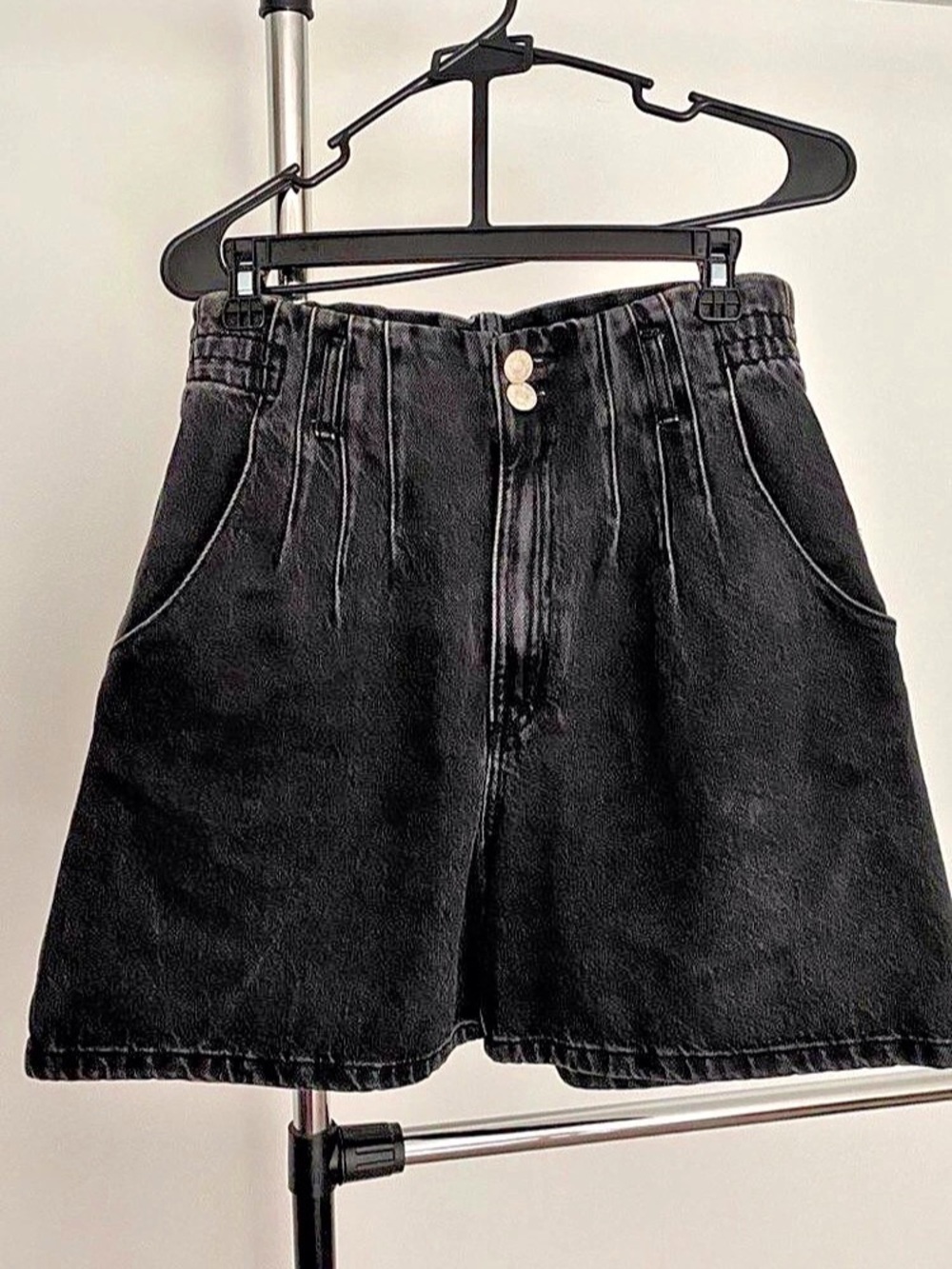 Zara High Waist Black Denim Shorts Size 6 Like New